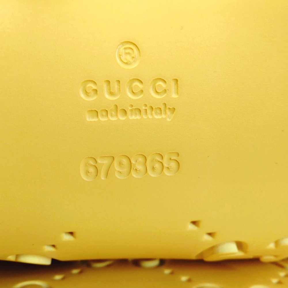 GUCCI DOUBLE G YELLOW RUBBER TOTE - Picture 6 of 8